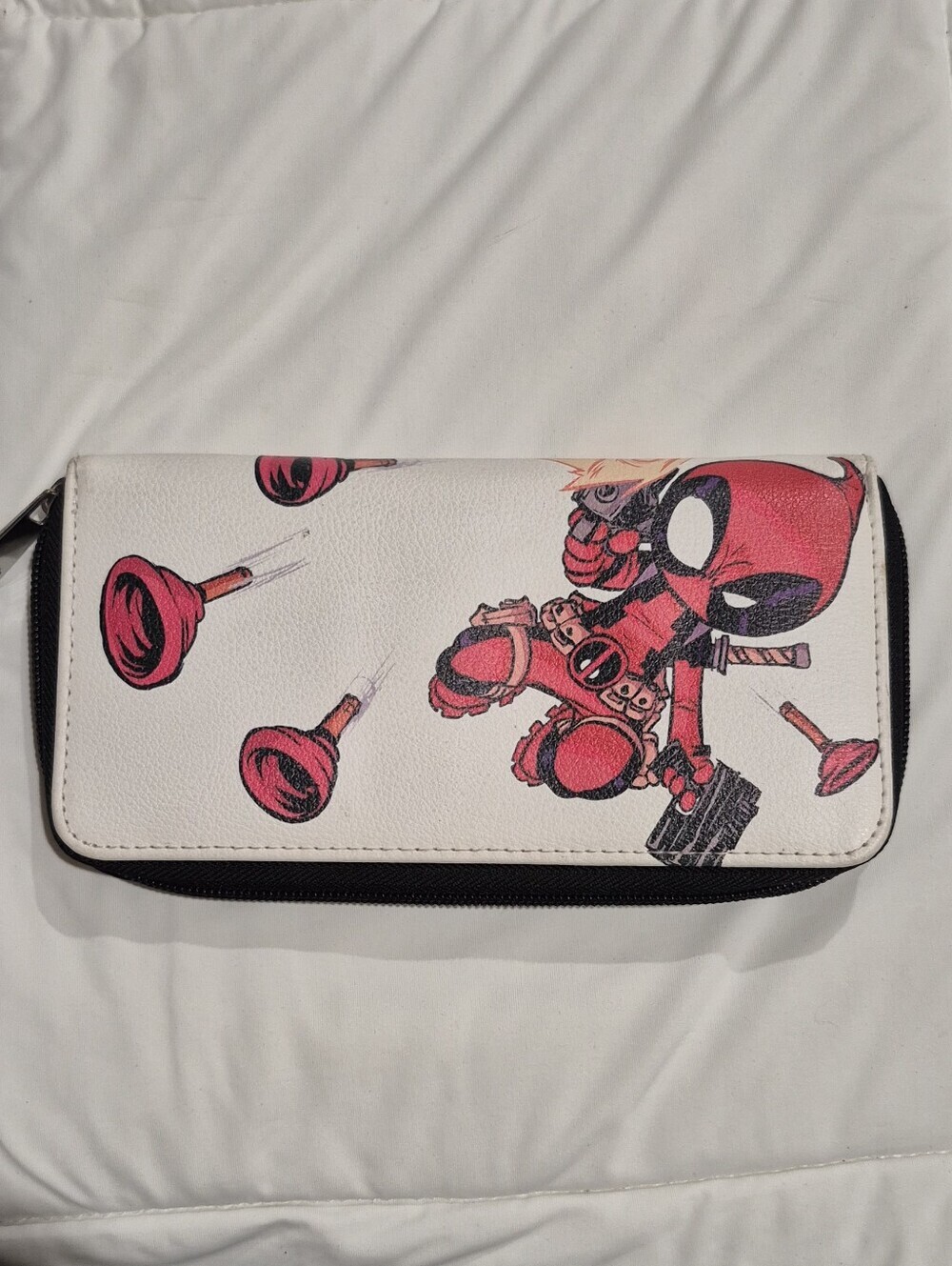 White & Red Graphic Zip-Around Wallet
